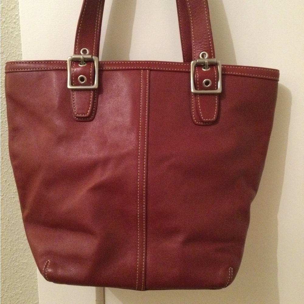 Vintage Coach red leather shoulder bag - Picture 5 of 8